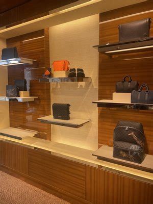 louis vuitton bloor reviews